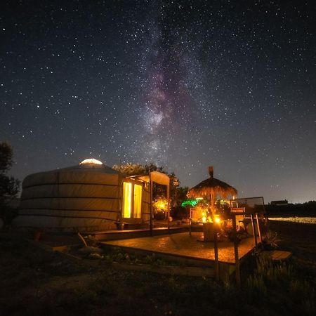 2 Cuori E 1 Yurta Glamping In Tuscany - Adults Only Asciano Eksteriør billede