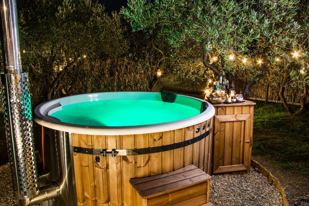 2 Cuori E 1 Yurta Glamping In Tuscany - Adults Only Asciano Eksteriør billede