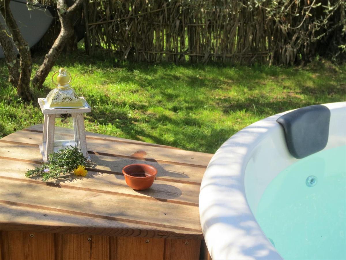 2 Cuori E 1 Yurta Glamping In Tuscany - Adults Only Asciano Eksteriør billede