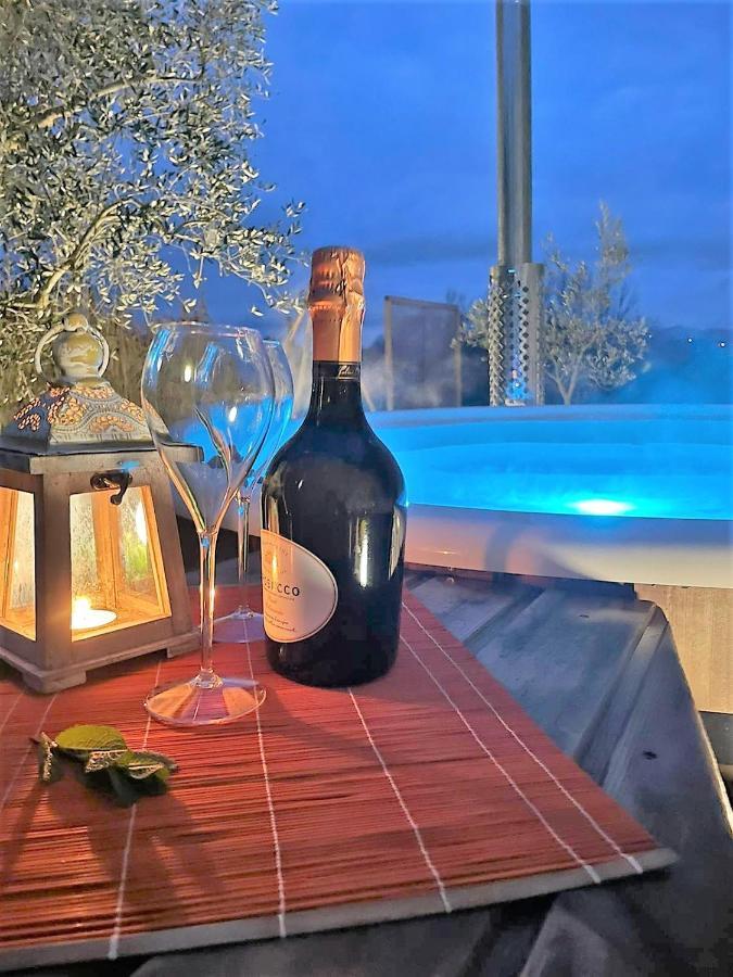 2 Cuori E 1 Yurta Glamping In Tuscany - Adults Only Asciano Eksteriør billede